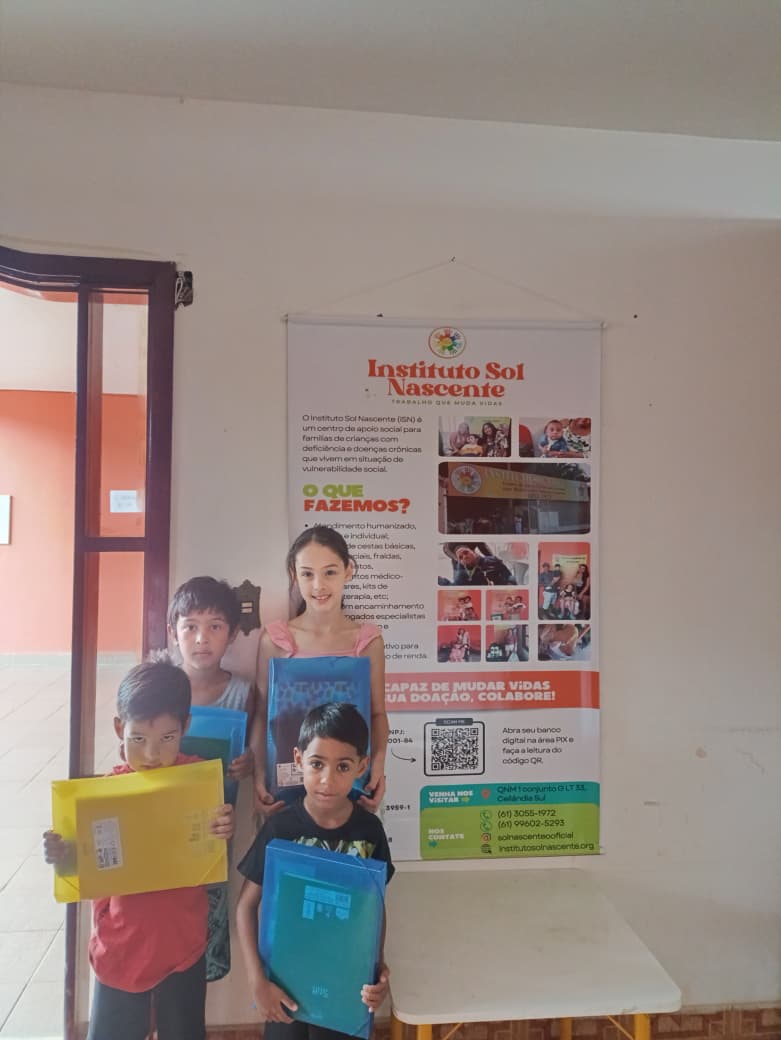 Campanha de Dia das Crianças com entrega de presentes